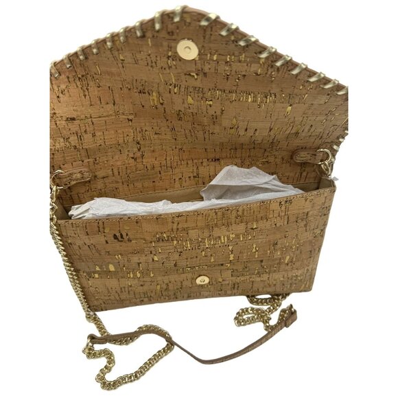 Lilly Pulitzer Cork Clutch Bag With Gold Chain & Metallic Accents - Picture 4 of 6